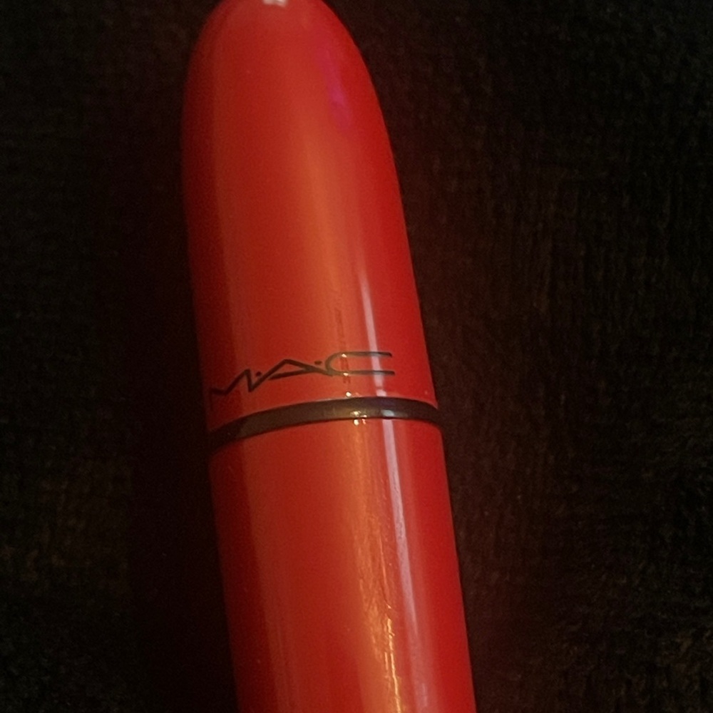 MAC Cosmetics Ruby Woo Red MINI Matte Lipstick Bold Pigmentation - Picture 2 of 3